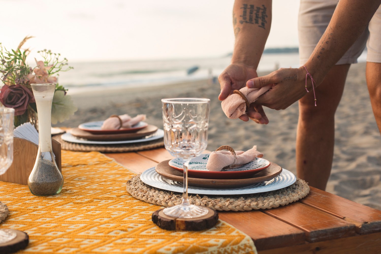 Brindis frente al mar