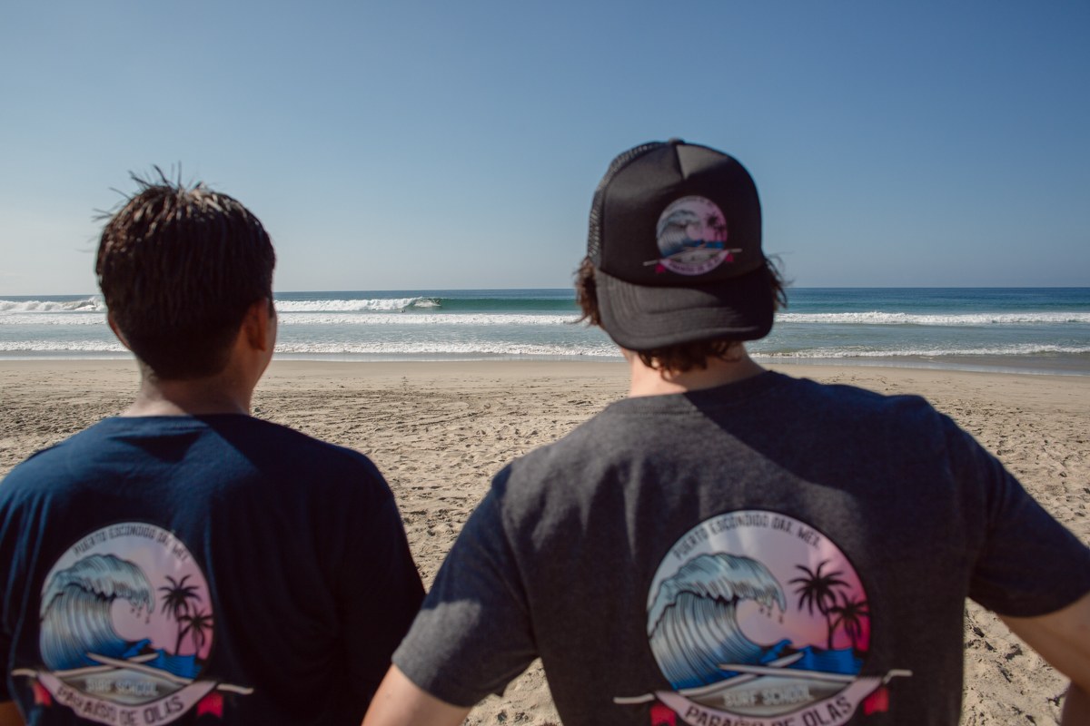 Clase privada de surf para niños en Puerto Escondido