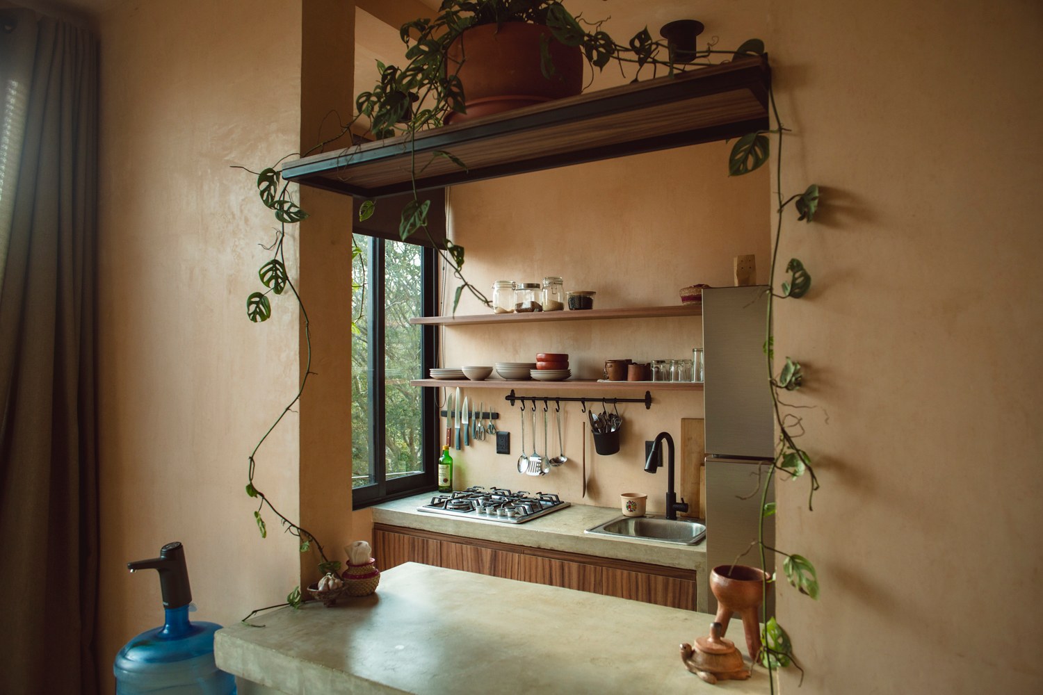 Fully equipped kitchen first floor