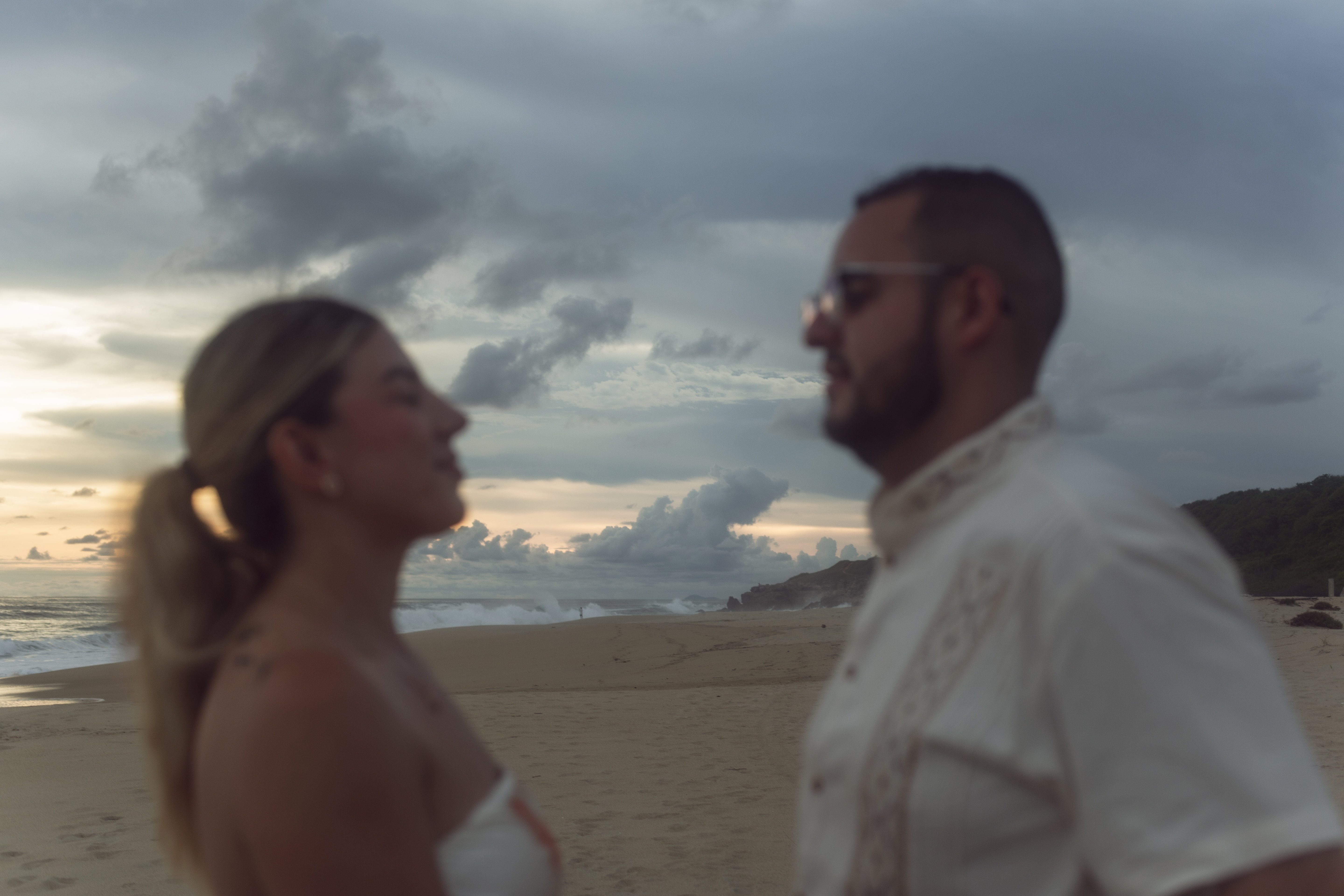 Love Stories, sesiones de pareja y engagement en Puerto Escondido — imagen 07 por Ismael Moyaho