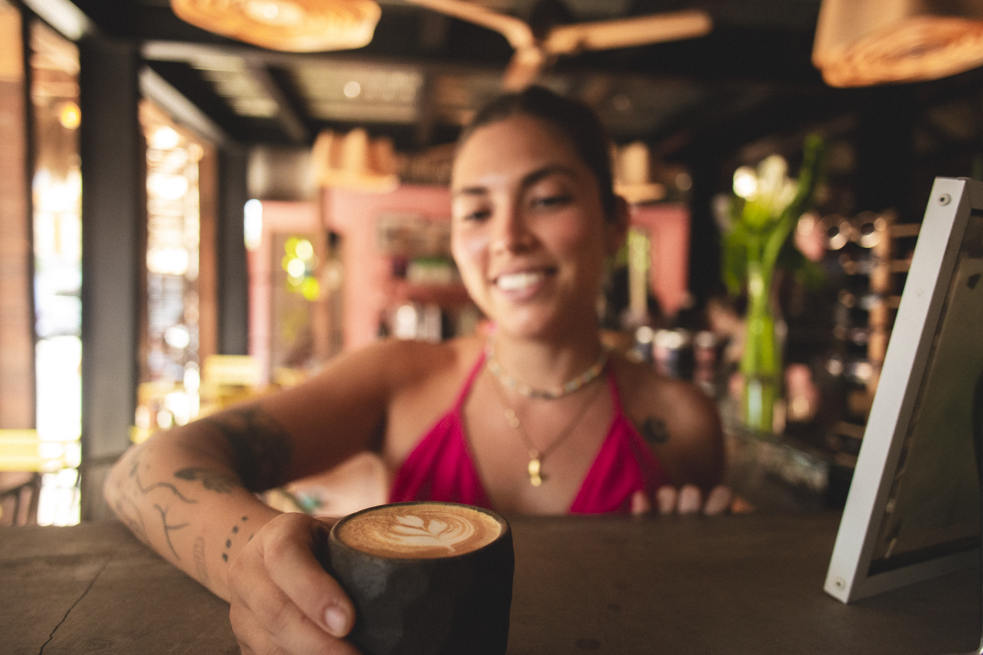 Cafés de Puerto Escondido, fotografía gastronómica y de espacios — imagen 02 por Ismael Moyaho